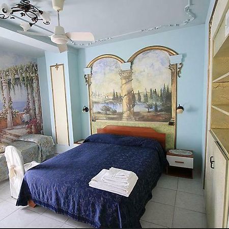 L' Isola Della Fanciulla Hotel Salve Eksteriør billede